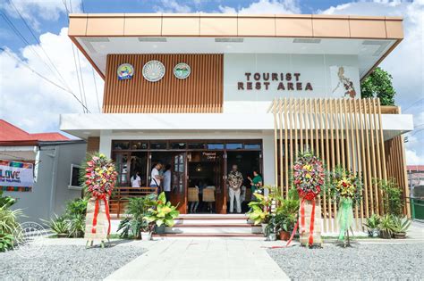 hotel age limit philippines|Statement of the DOT on hotel rooms occupancy guidelines.